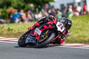 Read more about the article Daniel Blin wystartuje w Mistrzostwach Świata Supersport!